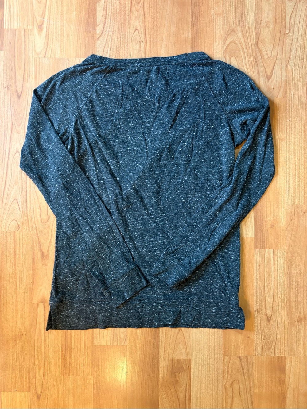 American Eagle Favorite Tee Long Sleeve Dark Gray Heather Size XS